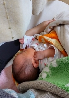 ママね隣でねんねしました