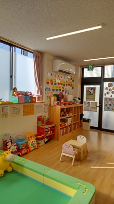 壁の飾りが２月節分の鬼になってました